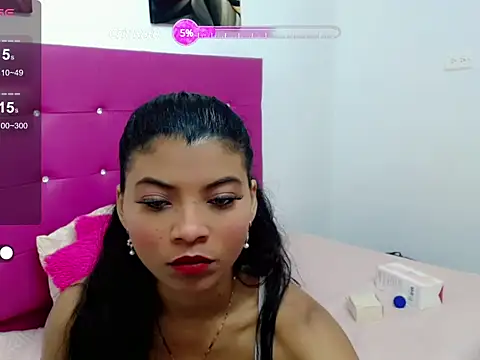 Snapshot of mia_grey01 chatting on March 2025 12:11:02 PM mia grey01 online show from March 2025 12:11:02 PM