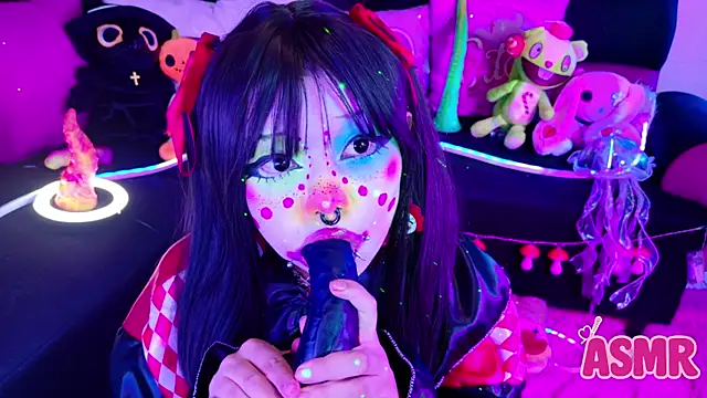 LaytonBox online show from October 2025 12:39:02 PM