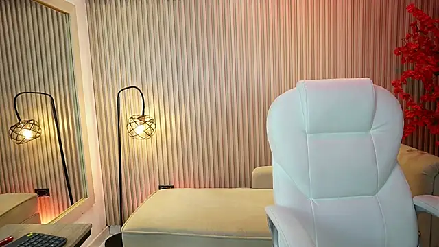 Snapshot of Emma_Walkerr_ chatting on September 2025 07:03:01 PM Emma Walkerr online show from September 2025 07:03:01 PM