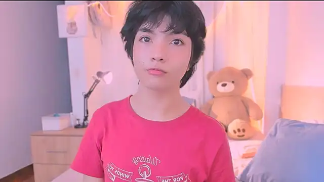 Snapshot of AllanYong18 chatting on December 2025 11:06:02 AM AllanYong18 online show from December 2025 11:06:02 AM