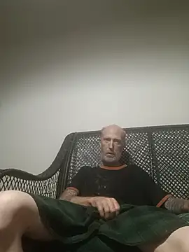 Snapshot of filthymind619 chatting on May 2026 10:17:02 PM filthymind619 online show from May 2026 10:17:02 PM