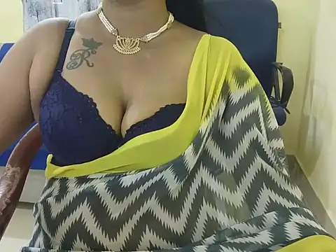 Snapshot of sriyazhini chatting on February 2026 05:50:01 AM sriyazhini online show from February 2026 05:50:01 AM