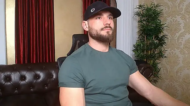 Snapshot of AdamJamesonn chatting on March 2025 05:22:02 AM AdamJamesonn online show from March 2025 05:22:02 AM