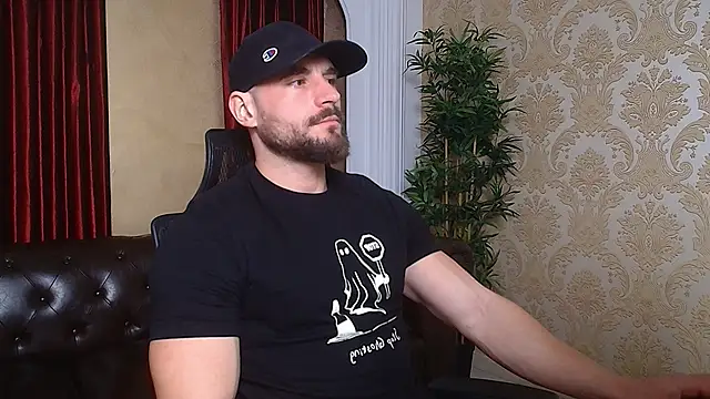 Snapshot of AdamJamesonn chatting on March 2025 05:57:01 AM AdamJamesonn online show from March 2025 05:57:01 AM