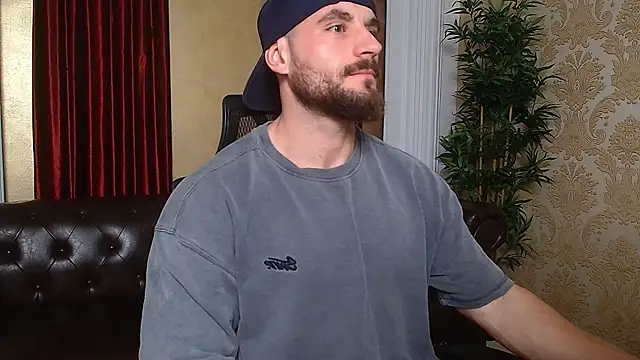 Snapshot of AdamJamesonn chatting on March 2025 05:27:01 AM AdamJamesonn online show from March 2025 05:27:01 AM