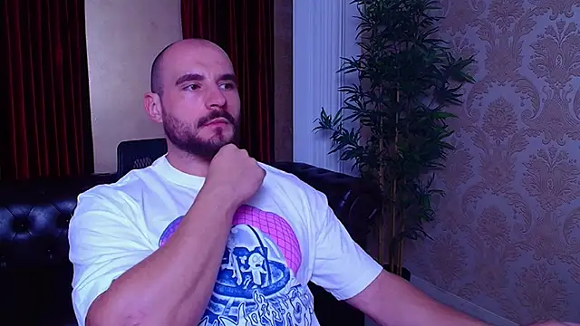 Snapshot of AdamJamesonn chatting on September 2025 04:56:01 AM AdamJamesonn online show from September 2025 04:56:01 AM