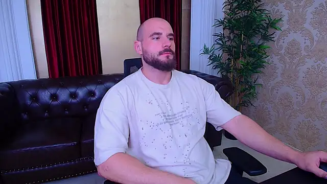 Snapshot of AdamJamesonn chatting on October 2025 04:54:01 AM AdamJamesonn online show from October 2025 04:54:01 AM