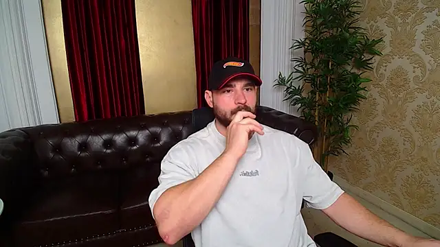 Snapshot of AdamJamesonn chatting on November 2025 05:46:02 AM AdamJamesonn online show from November 2025 05:46:02 AM