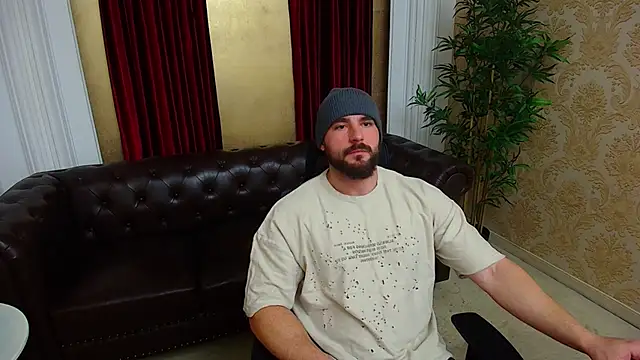 Snapshot of AdamJamesonn chatting on December 2025 07:39:01 AM AdamJamesonn online show from December 2025 07:39:01 AM