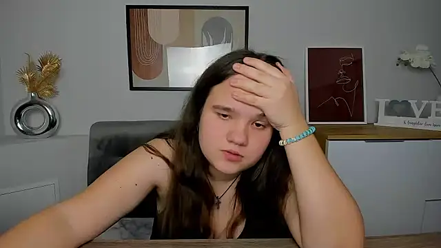 AdeleCruz online show from March 2025 04:33:02 PM