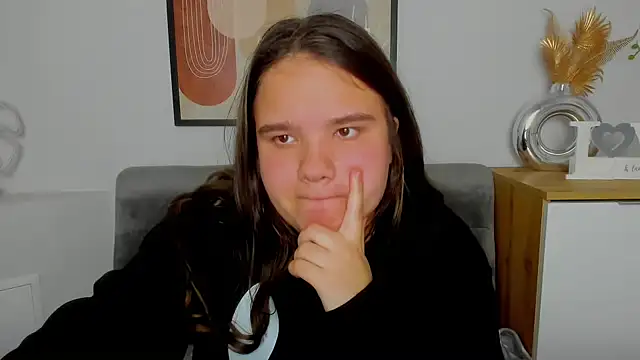 AdeleCruz online show from March 2025 04:20:02 PM