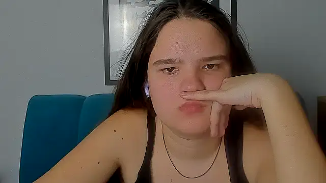 AdeleCruz online show from March 2026 01:16:02 PM