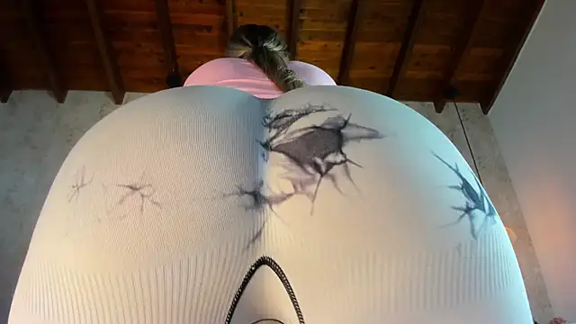 Marttina Ruiz online show from December 2025 07:33:02 PM