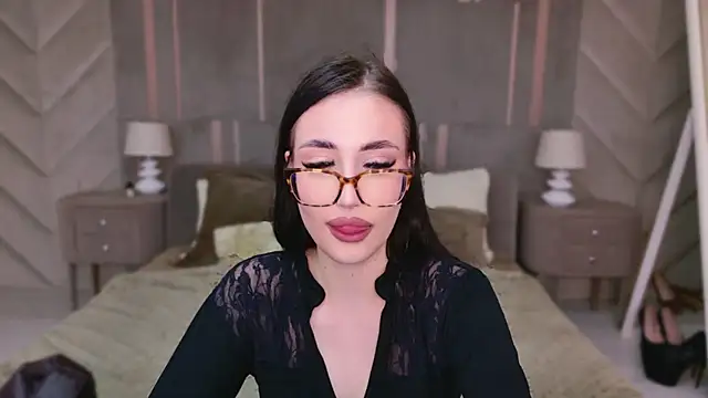 Snapshot of EmmaLawrens chatting on March 2025 12:02:02 PM EmmaLawrens online show from March 2025 12:02:02 PM