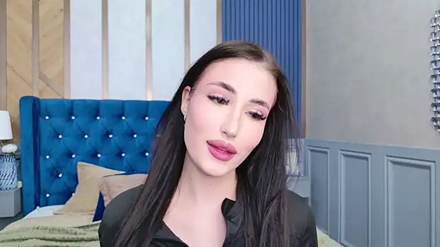 Snapshot of EmmaLawrens chatting on March 2025 08:43:02 PM EmmaLawrens online show from March 2025 08:43:02 PM