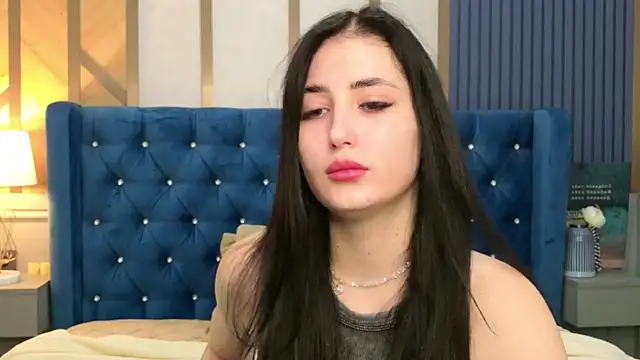 Snapshot of EmmaLawrens chatting on September 2025 08:31:02 PM EmmaLawrens online show from September 2025 08:31:02 PM