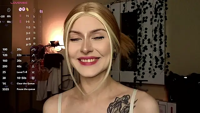 Emily  Mooree online show from November 2025 03:17:01 AM