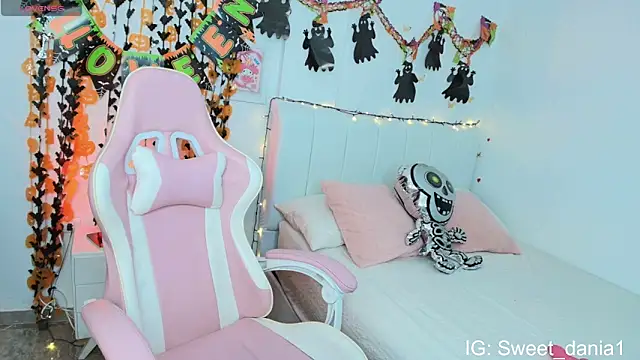 sweet dania  online show from October 2025 09:33:01 AM