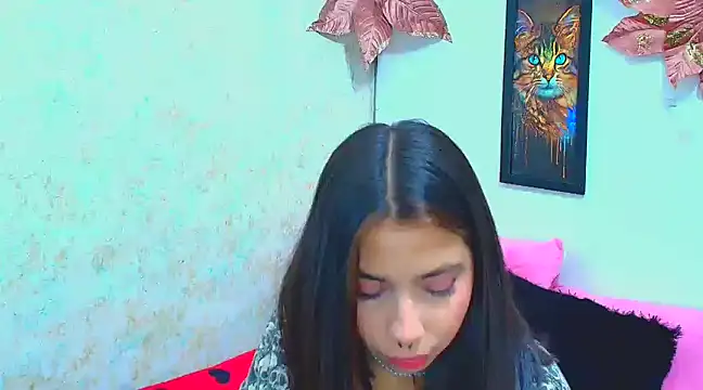 Rousse violett online show from January 2025 07:39:01 PM