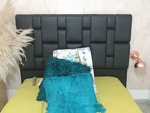 Snapshot of RAICHELLCOOPER1 chatting on January 2025 12:55:01 AM RAICHELLCOOPER1 online show from January 2025 12:55:01 AM