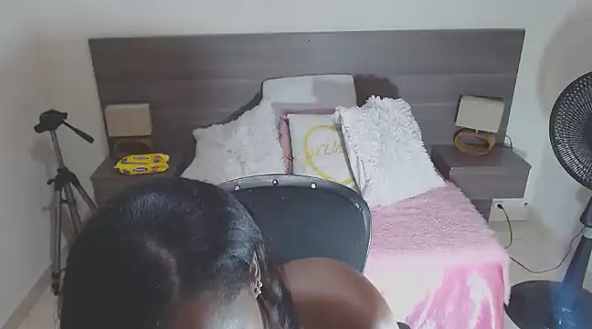 Snapshot of RAICHELLCOOPER1 chatting on January 2025 11:11:02 PM RAICHELLCOOPER1 online show from January 2025 11:11:02 PM