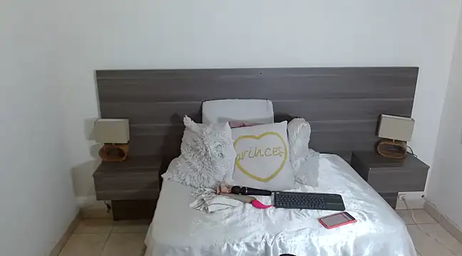 Snapshot of RAICHELLCOOPER1 chatting on February 2025 10:51:01 PM RAICHELLCOOPER1 online show from February 2025 10:51:01 PM