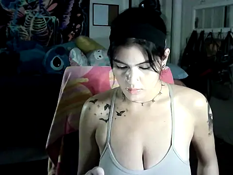 Snapshot of nikkikittyx3 chatting on February 2025 08:42:01 AM nikkikittyx3 online show from February 2025 08:42:01 AM