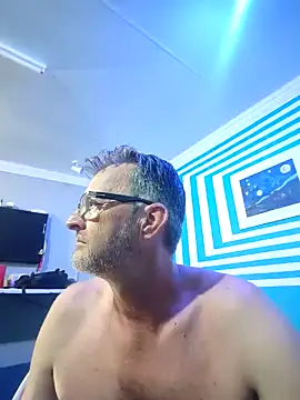 itsmeyes69 online show from January 2025 11:02:01 PM