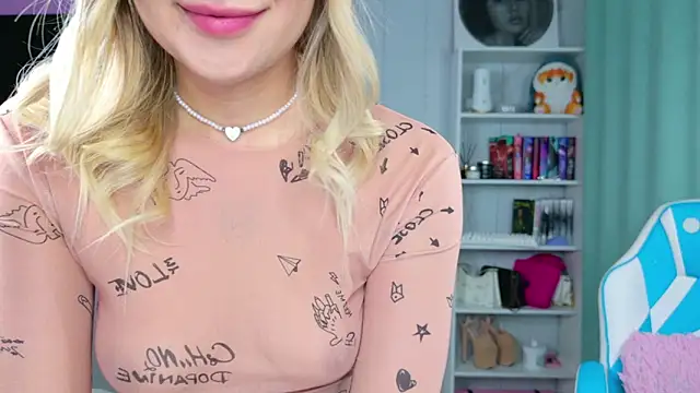 Mercedes Robinson online show from December 2025 04:20:02 AM