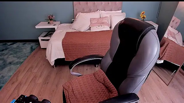  Daniela hot 1 online show from November 2025 03:50:02 AM