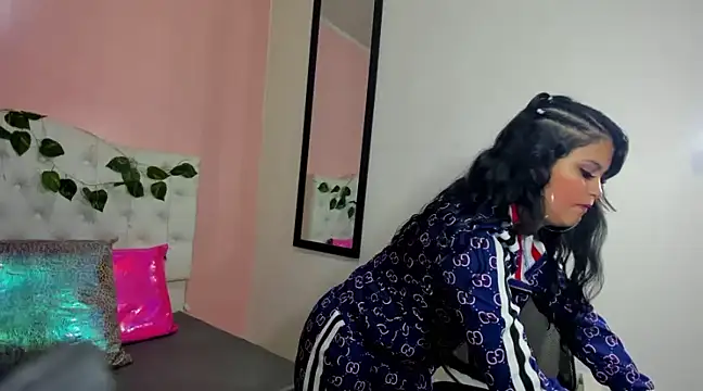 EmmySweett2 online show from February 2025 12:55:01 PM