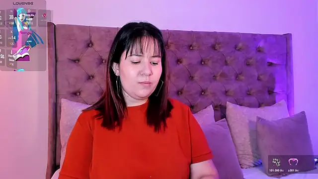 Snapshot of zoes_milee chatting on October 2025 11:25:01 AM zoes milee online show from October 2025 11:25:01 AM