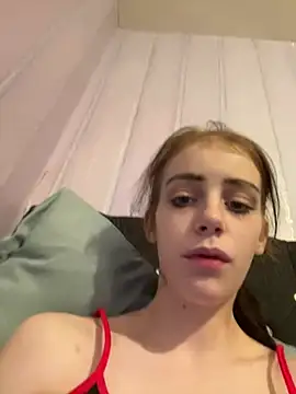 Snapshot of VioletxBlue chatting on January 2025 10:34:01 PM VioletxBlue online show from January 2025 10:34:01 PM