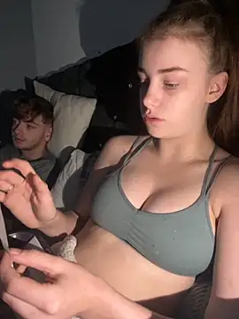 Snapshot of VioletxBlue chatting on November 2025 01:21:02 PM VioletxBlue online show from November 2025 01:21:02 PM