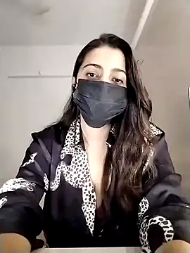 Snapshot of Priyanka998 chatting on February 2025 08:24:01 PM Priyanka998 online show from February 2025 08:24:01 PM