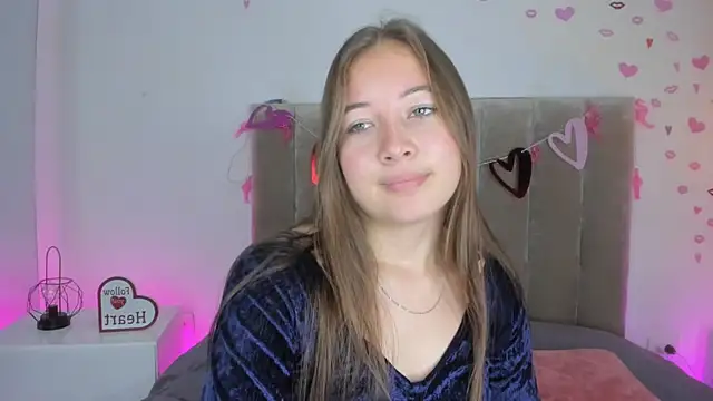 Dahlia Rousse online show from March 2025 02:48:02 AM