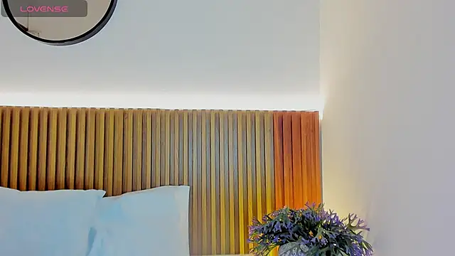 alliss ginger  online show from March 2025 03:00:02 AM