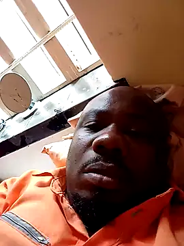 Snapshot of Dube501 chatting on March 2025 07:17:01 PM Dube501 online show from March 2025 07:17:01 PM