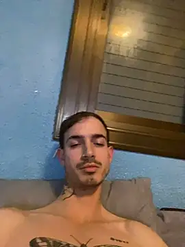 Snapshot of Boboloco2 chatting on January 2025 01:11:01 AM Boboloco2 online show from January 2025 01:11:01 AM