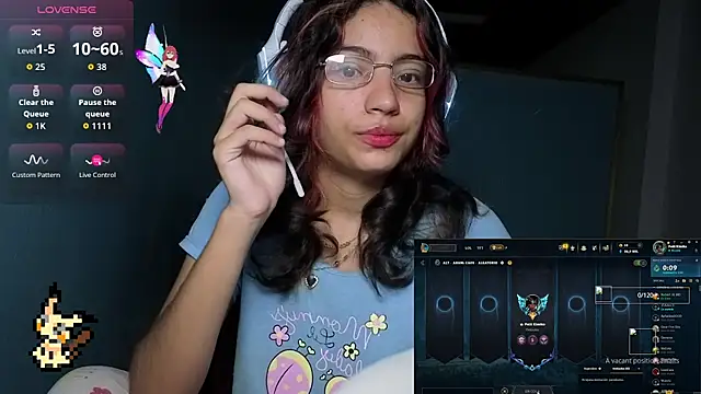 Lovelyamyy online show from November 2025 11:32:02 AM