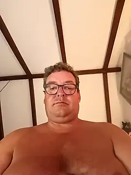 Snapshot of MountJohnXL chatting on February 2025 01:19:02 AM MountJohnXL online show from February 2025 01:19:02 AM