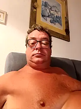 Snapshot of MountJohnXL chatting on February 2025 03:24:01 AM MountJohnXL online show from February 2025 03:24:01 AM