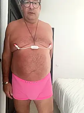 Snapshot of MountJohnXL chatting on November 2025 03:56:02 PM MountJohnXL online show from November 2025 03:56:02 PM