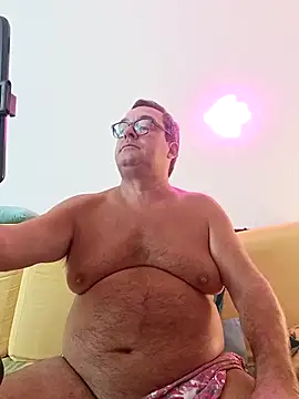 Snapshot of MountJohnXL chatting on February 2026 01:17:01 AM MountJohnXL online show from February 2026 01:17:01 AM