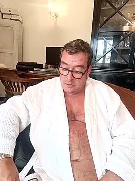 MountJohnXL online show from April 2026 11:25:01 AM