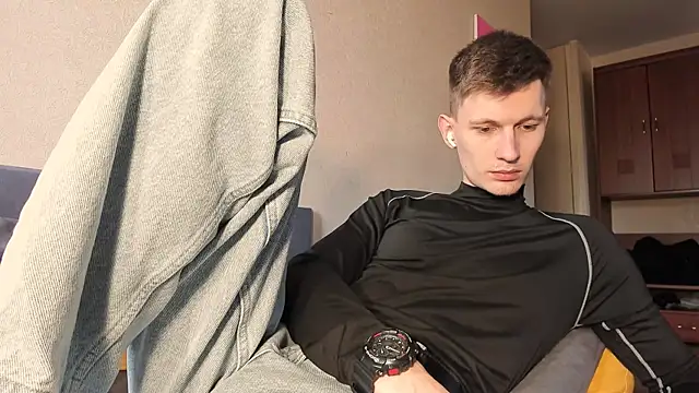 Snapshot of Kevin_Hornyyy chatting on May 2026 02:12:01 PM Kevin Hornyyy online show from May 2026 02:12:01 PM