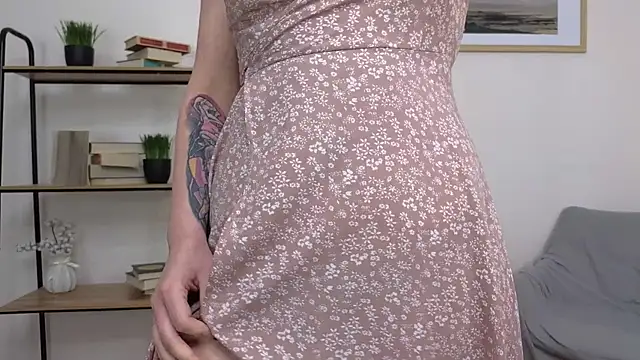 Snapshot of Bonnie_White chatting on February 2025 10:18:02 AM Bonnie White online show from February 2025 10:18:02 AM