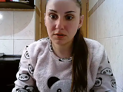 Yuliia30 online show from April 2026 07:36:02 PM