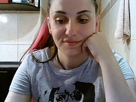 Snapshot of Yuliia30 chatting on June 2026 04:44:01 PM Yuliia30 online show from June 2026 04:44:01 PM