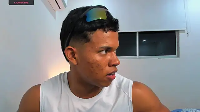 Snapshot of maxsteel177 chatting on March 2025 12:10:01 AM maxsteel177 online show from March 2025 12:10:01 AM